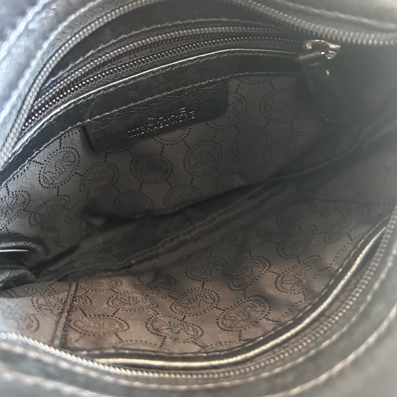 Michael Kors Chelsea Small Crossbody Bag Leather Chain Strap EUC - Picture 13 of 17